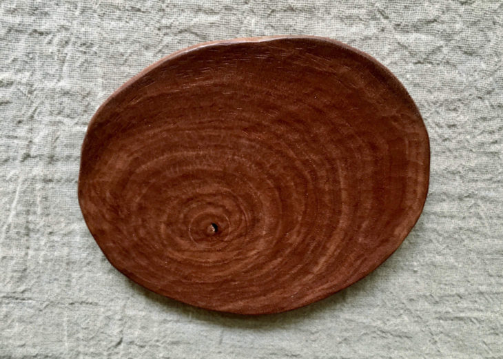 タマナのお皿の写真